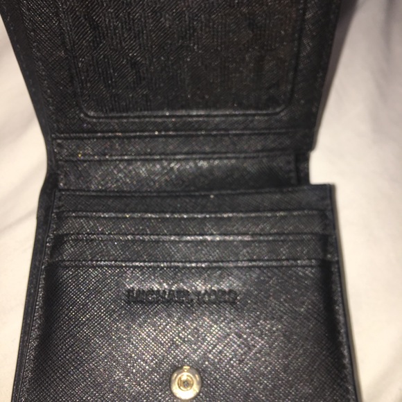 Michael Kors Black Wallet - Picture 5 of 7